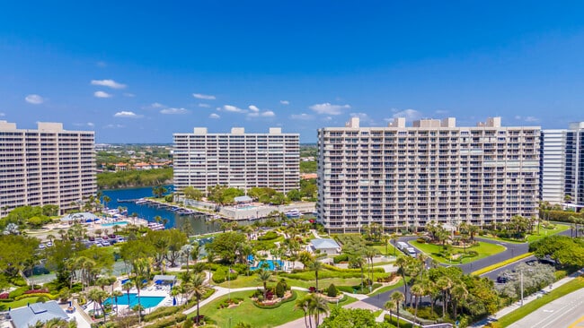 Building Photo - 4301 N Ocean Blvd