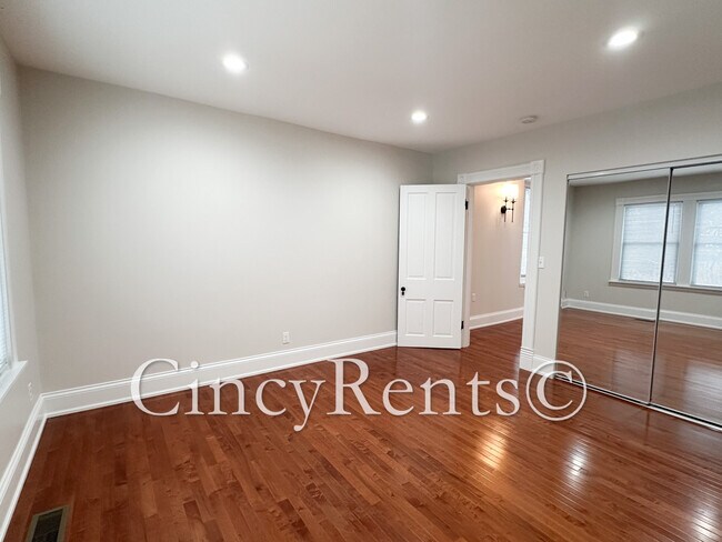 Building Photo - 3942 Hazel Ave