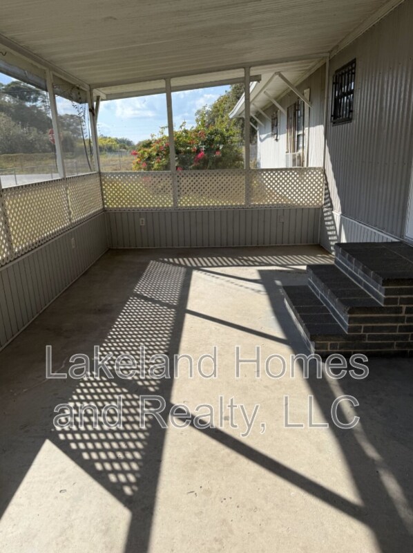 Building Photo - 2906 Rossi Ln