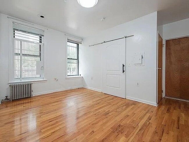Building Photo - 537 W 133rd St