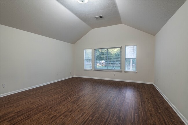 Building Photo - 6303 Faulkner Ridge Dr