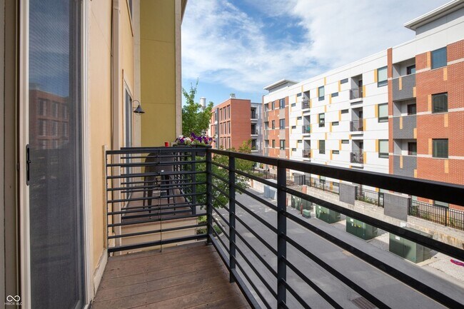 Building Photo - 517 N Park Ave