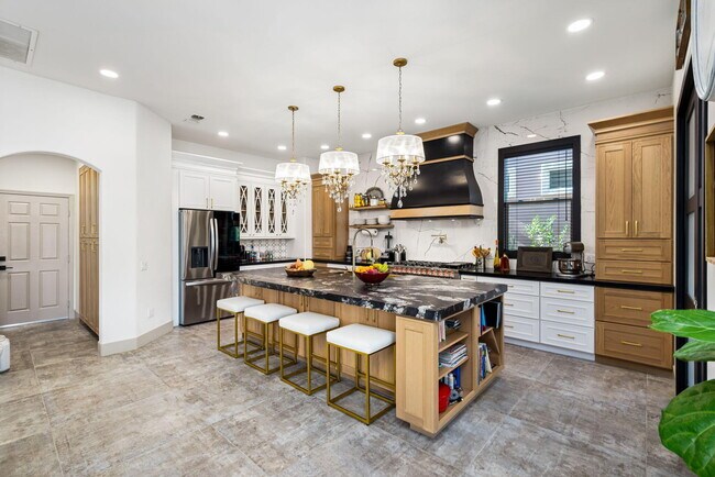 Building Photo - 78618 Dancing Waters Rd