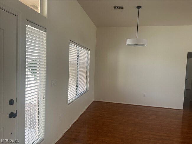 Building Photo - 10820 Clarion Ln