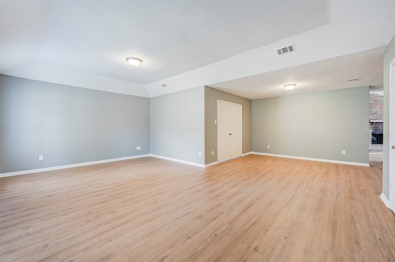 Building Photo - 11602 Lennington Ln