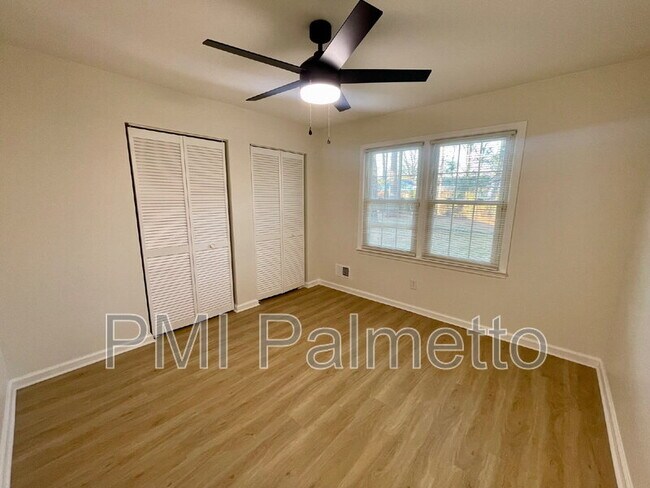 Building Photo - 2816 Wales Rd