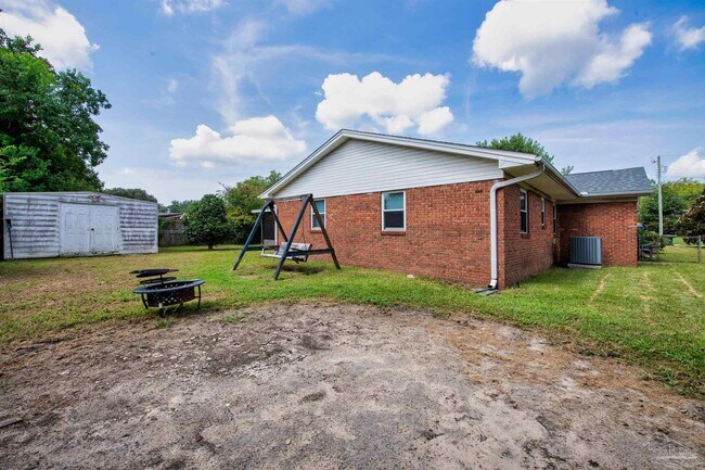 Building Photo - 4910 La Ventana Cir