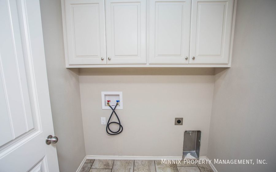 Building Photo - 2617 113th St