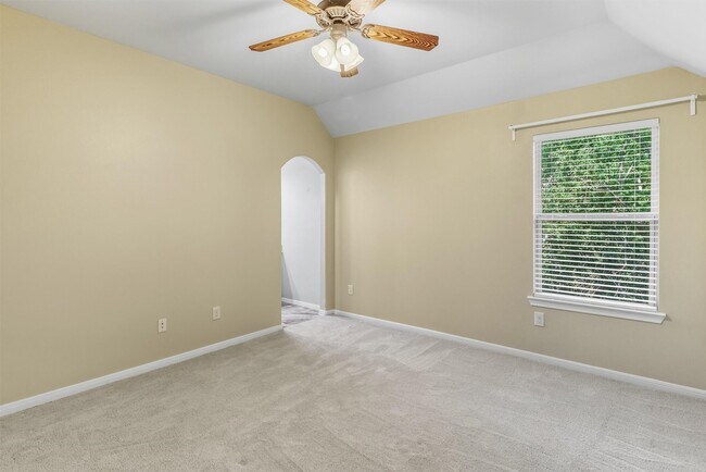 Building Photo - 18 Wyndehaven Lakes Drive