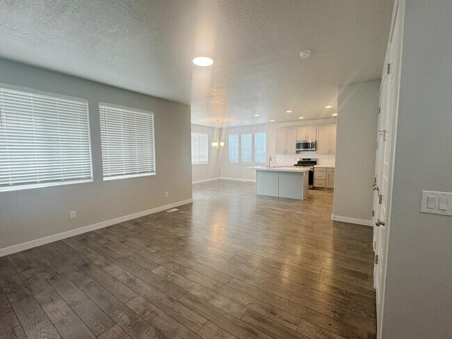 Building Photo - 9847 Alder Ln
