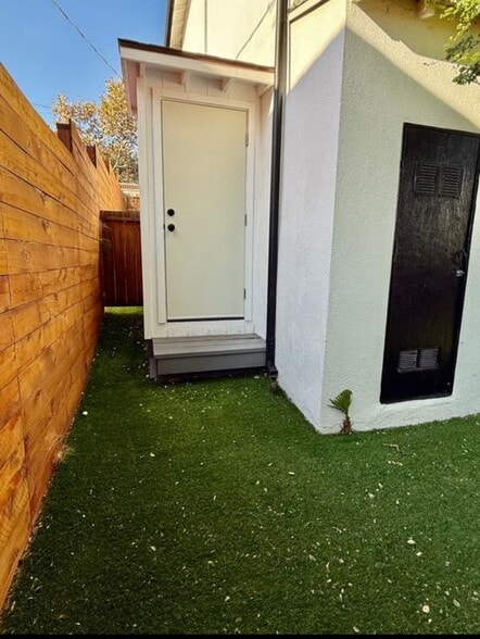 Building Photo - 3140 Cazador St