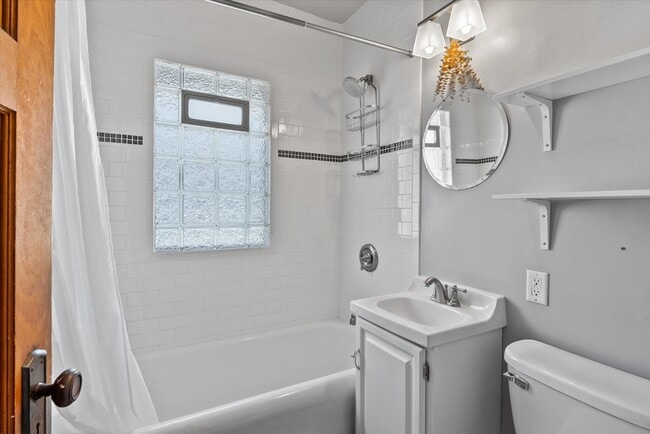 Building Photo - 1830 N 56th St