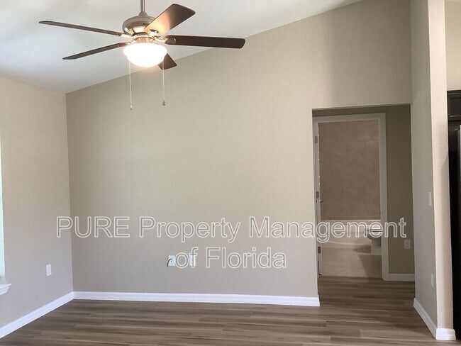 Building Photo - 2945 SW 148 Ct