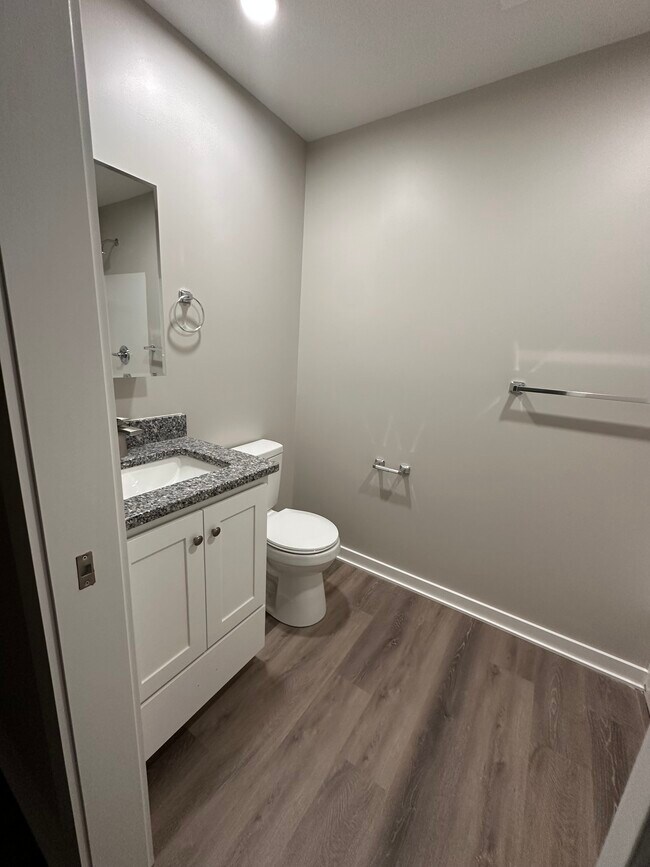 Building Photo - 2420 S Ida St