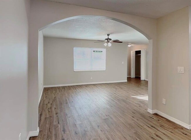 Building Photo - 963 Sonata Ln