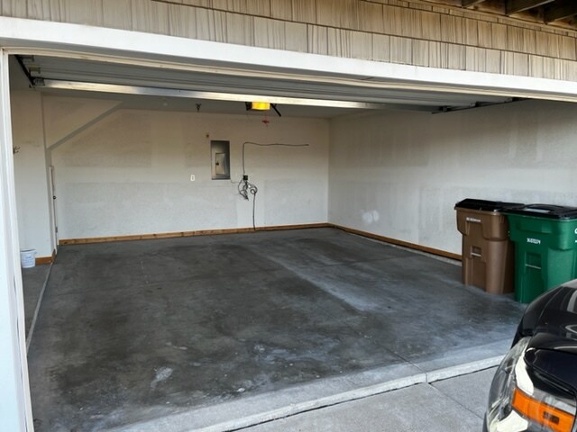 Building Photo - 1209 SE Village View Ln
