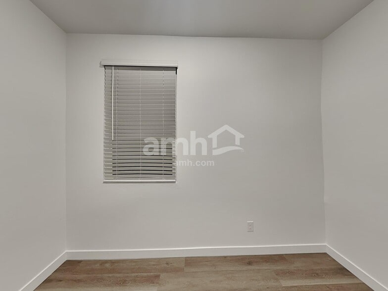 Building Photo - 12341 W Burruel Crk Ln