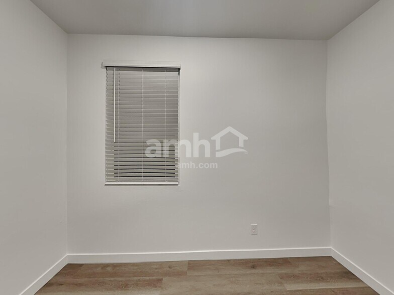 Building Photo - 13077 N Serenity Vly Dr