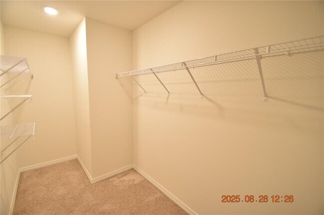 Building Photo - 8075 Broad Pointe Dr