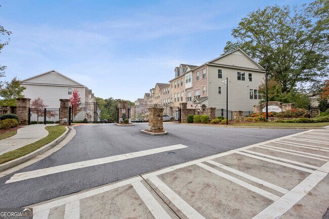 Building Photo - 1368 Live Oak Ln
