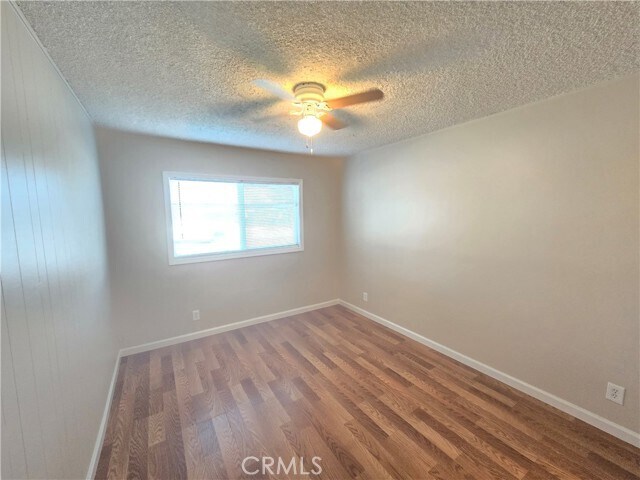 Building Photo - 811 Orchid Ct