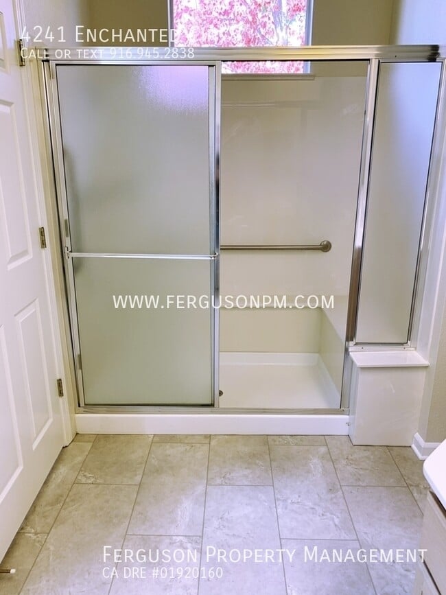 Building Photo - 4241 Enchanted Cir