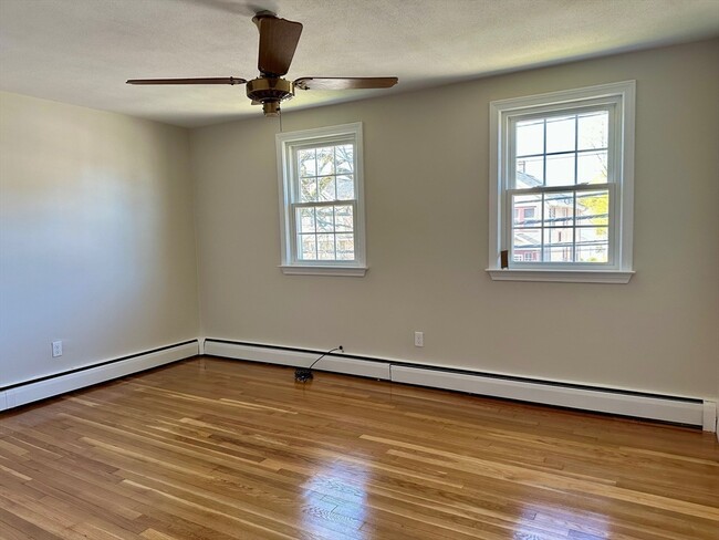 Building Photo - 349 Lagrange St