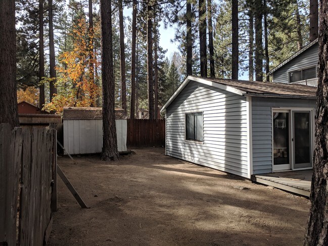 Building Photo - 2518 Knox Ave