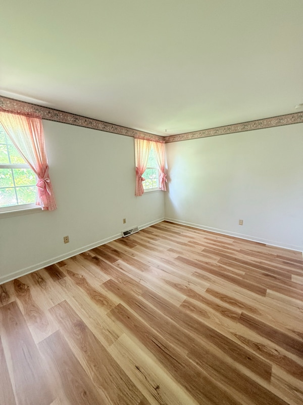 Building Photo - 251 Old Lyme Dr