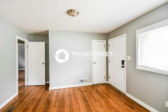 Building Photo - 3 Bedroom Pet-Friendly Home in Birmingham,...
