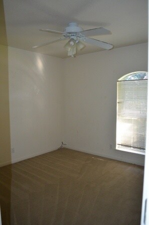 Building Photo - 4 BR 2 BATH NEXT TO HARKER HEIGHTS COMMUNI...