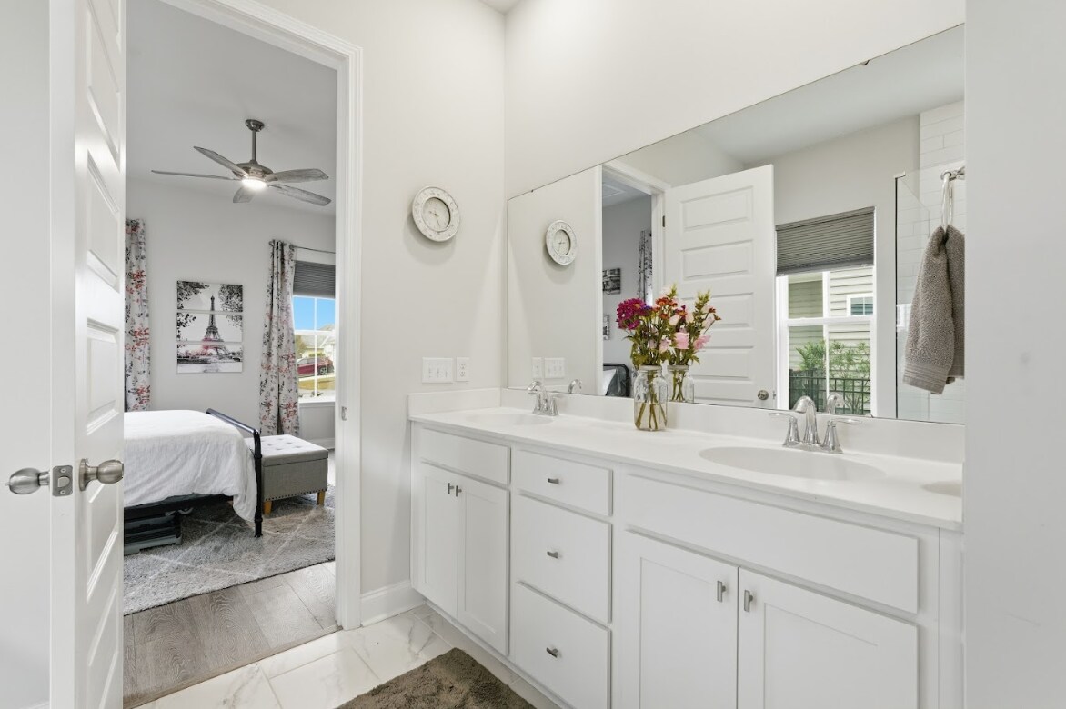 Building Photo - 188 Hawthorn Ln