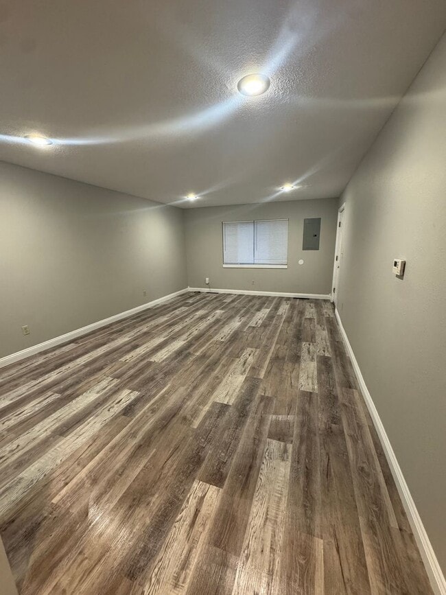 Building Photo - 2850 N Campbell Ave