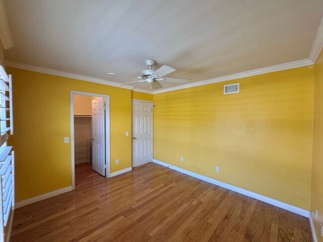 Building Photo - Beautiful Corona Pool Home with 4 bedroom ...