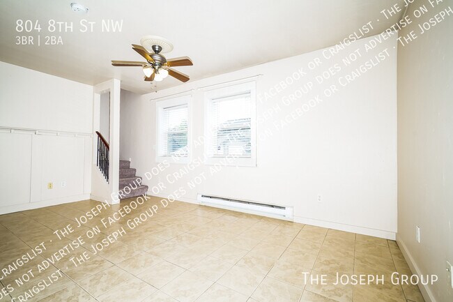 Building Photo - 804 8th St NW