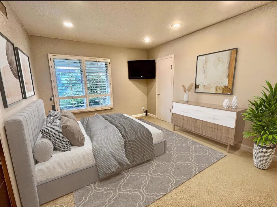 Building Photo - 16972 Oak View Dr