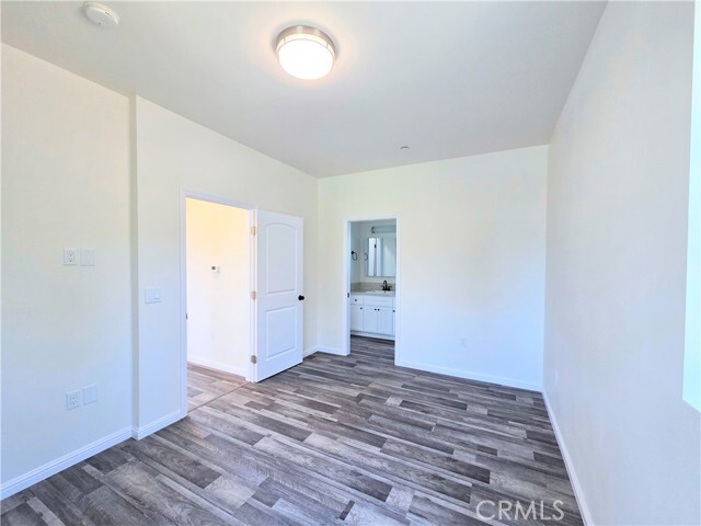 Building Photo - 4165 Country Club Dr