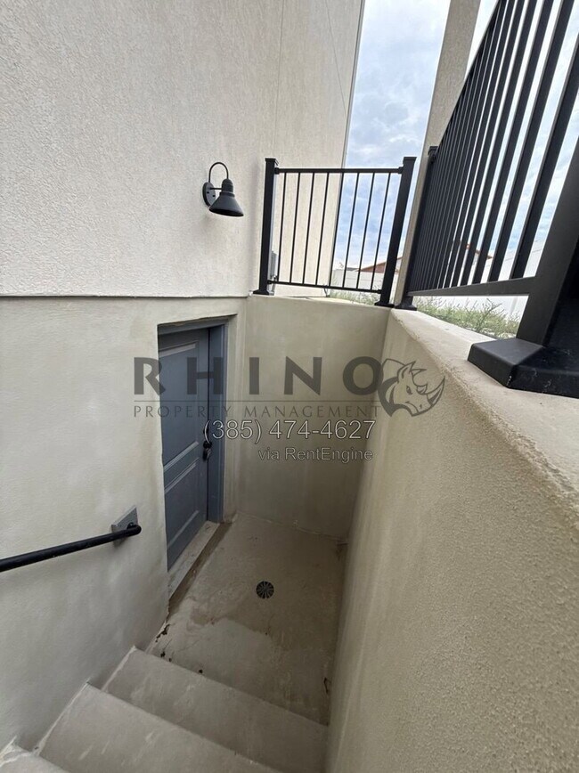 Building Photo - 2851 N Chokecherry Dr