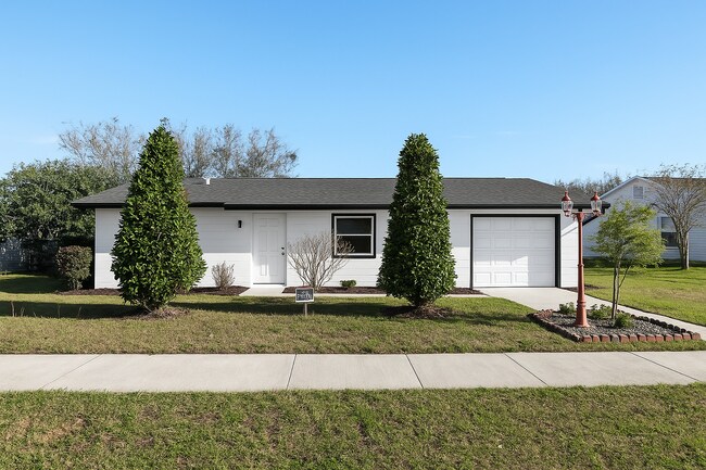 Primary Photo - 14884 SW 35th Cir