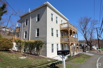 Building Photo - 272 Valley Rd