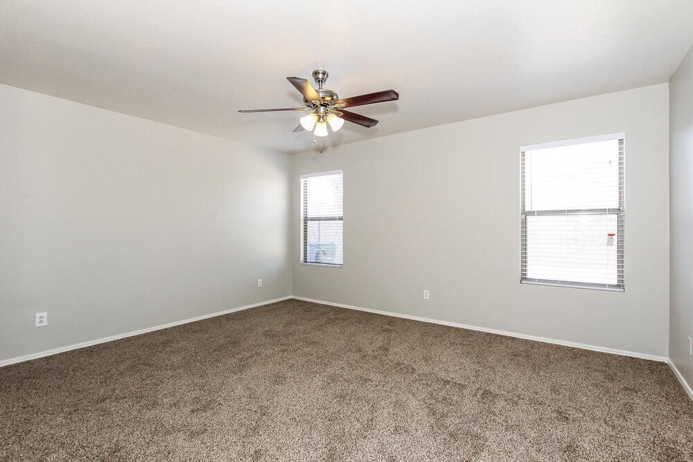 Building Photo - 11502 W Corrine Dr