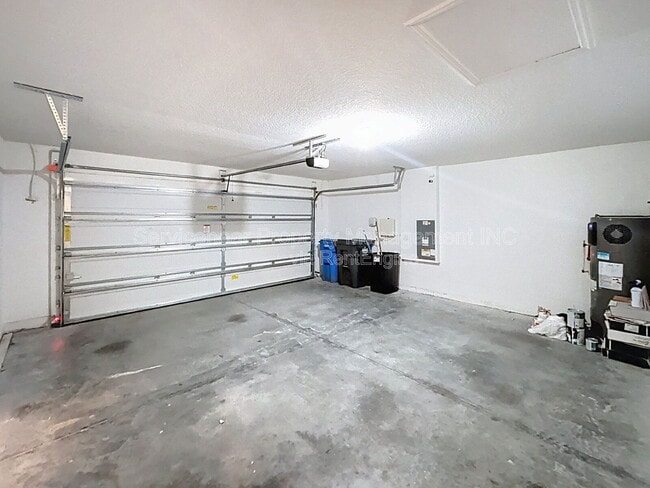 Building Photo - 3988 Postmark Lake Pl