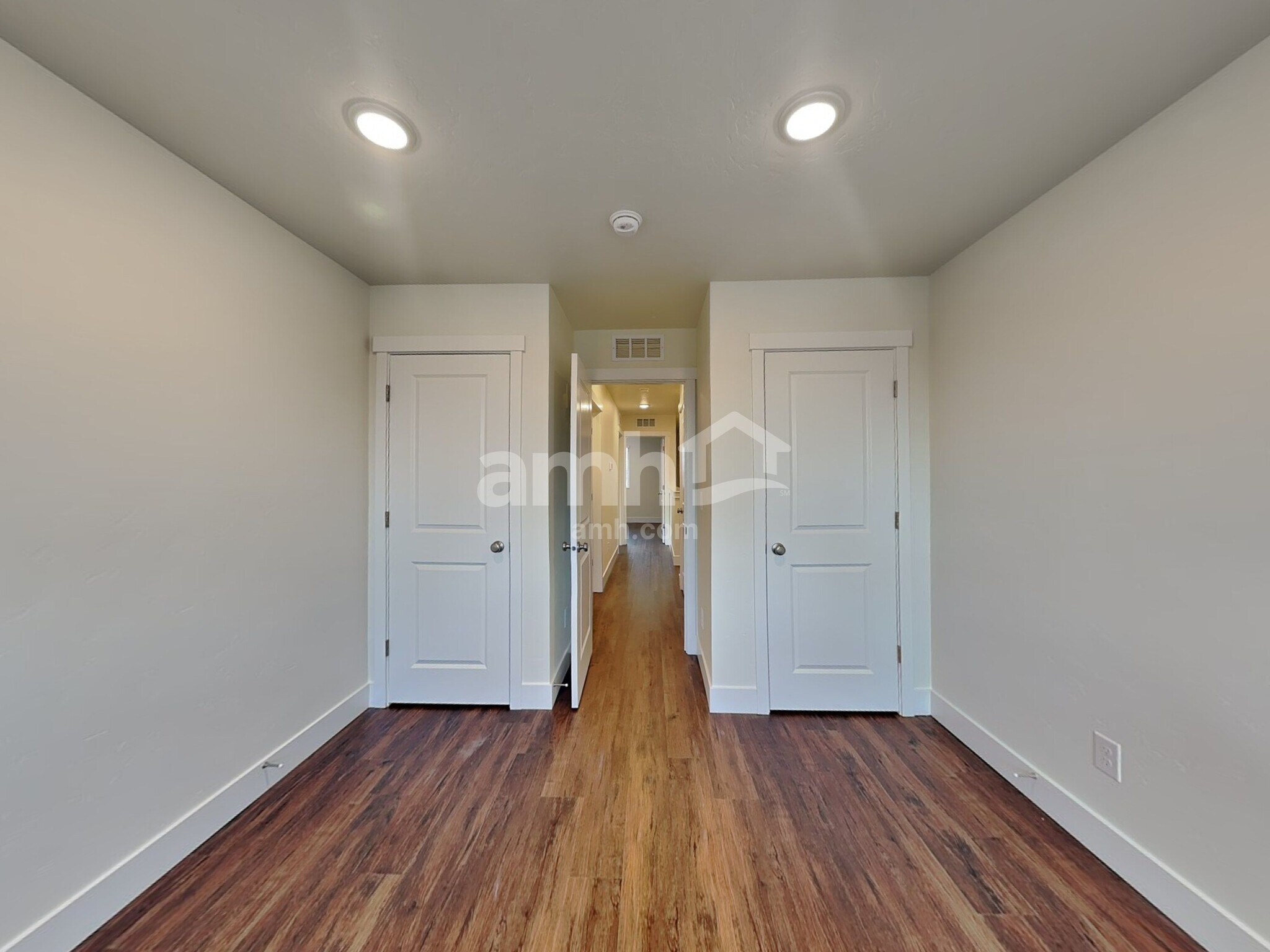 Building Photo - 9263 W Clancy St