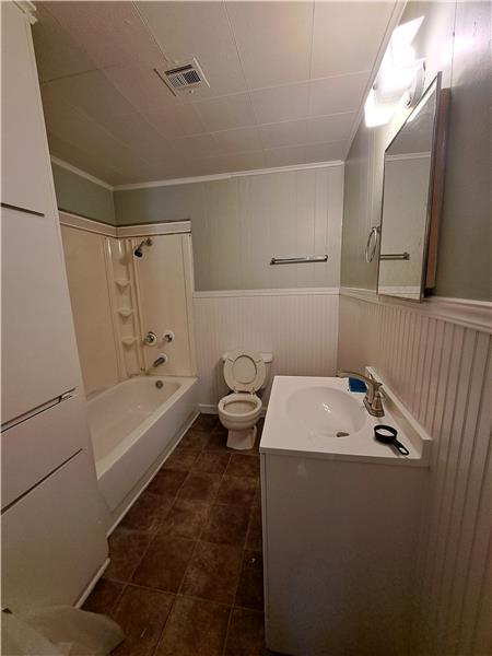 Building Photo - 101 Lawson St