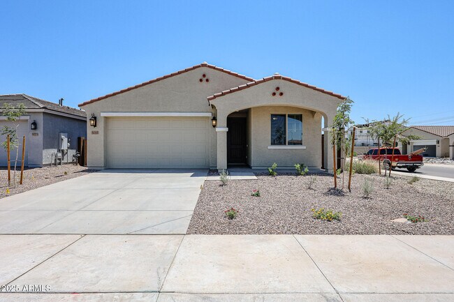 Primary Photo - 5015 N 88th Ave