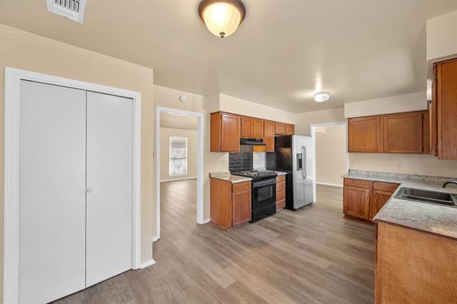 Building Photo - 911 Wellridge Dr