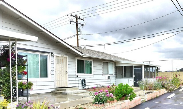 Building Photo - 150 E Lakeshore Dr