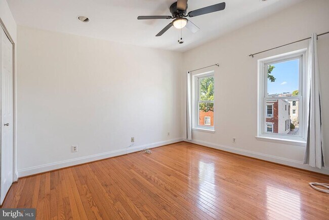 Building Photo - 809 W Barre St