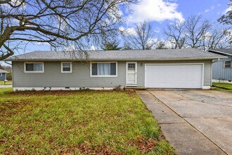 Building Photo - 3 Bed, 2 Bath Home for Rent Near Tom Watkins Park