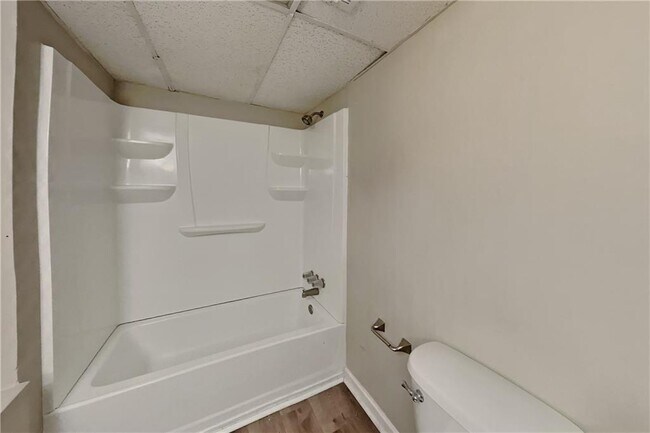 Building Photo - 3013 Alberta Dr
